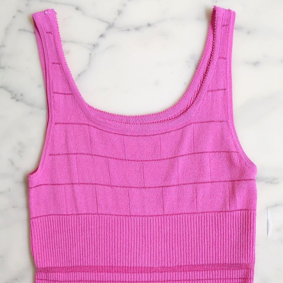 Cotton Blended Lightweight and Stretchable Two pieces Top Set w/multi patterns. - Picture 6 of 6